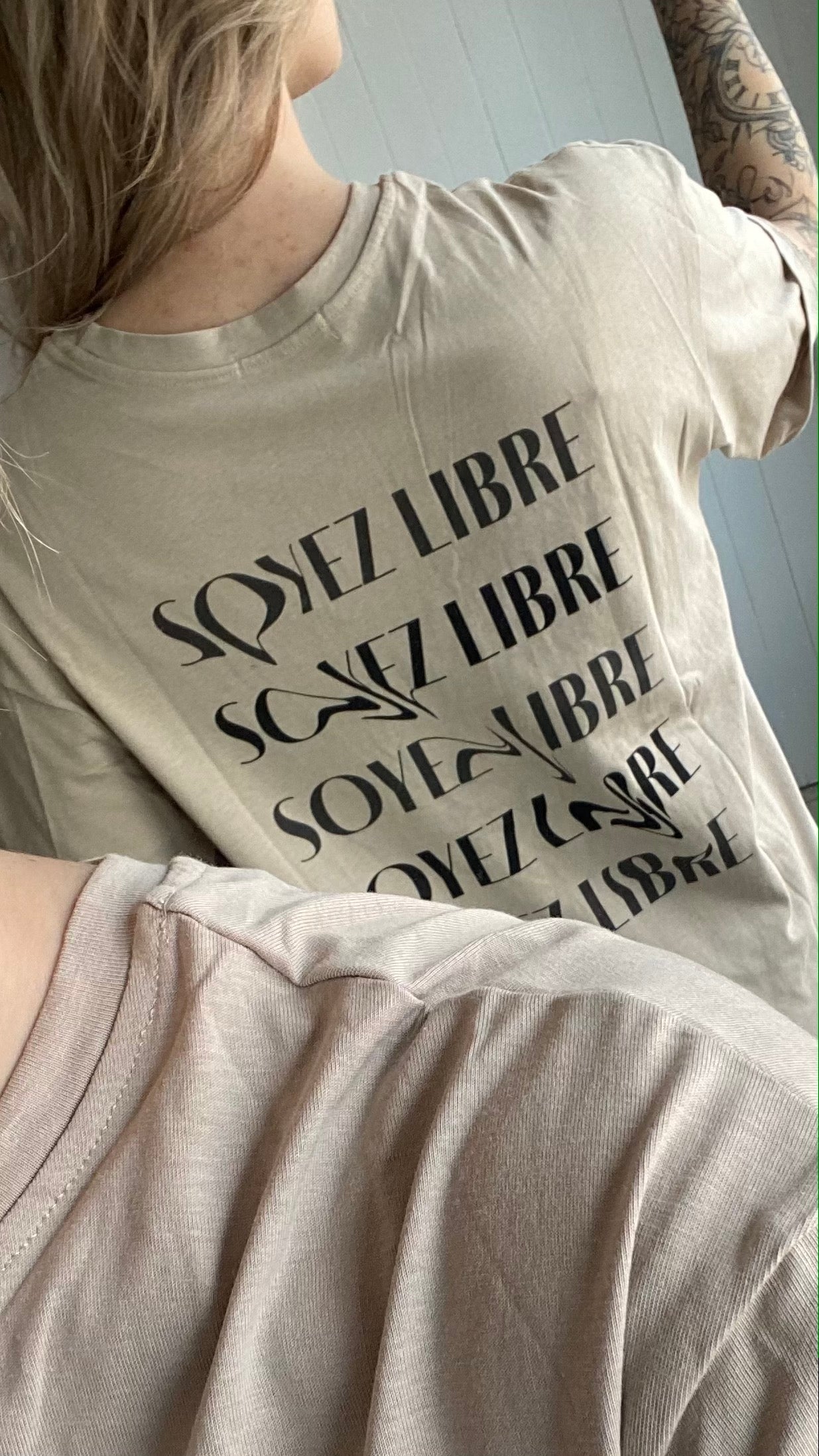 T-SHIRT I SOYEZ LIBRE I BEIGE