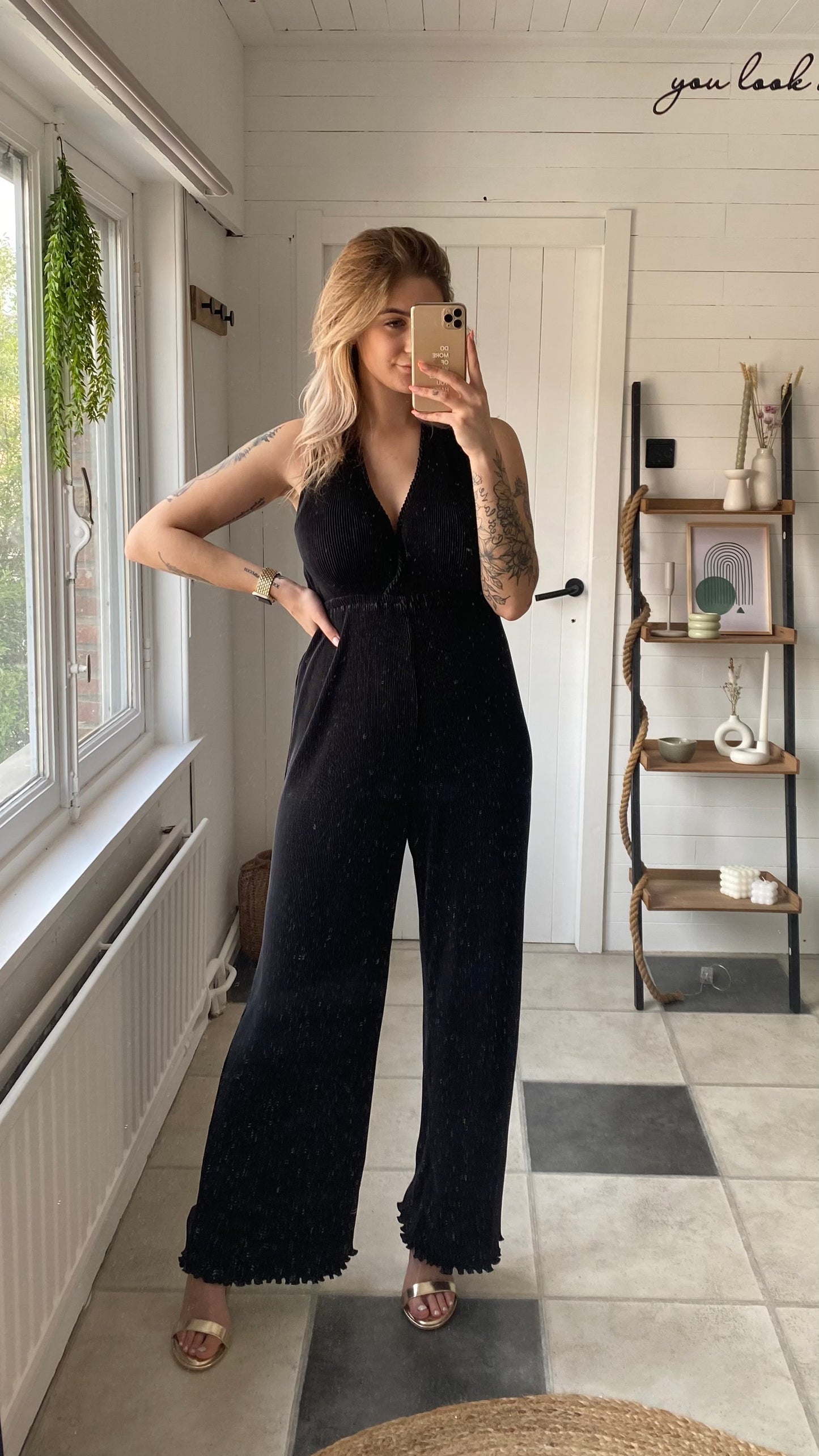 JUMPSUIT I STRIK ACHTER  I ZWART